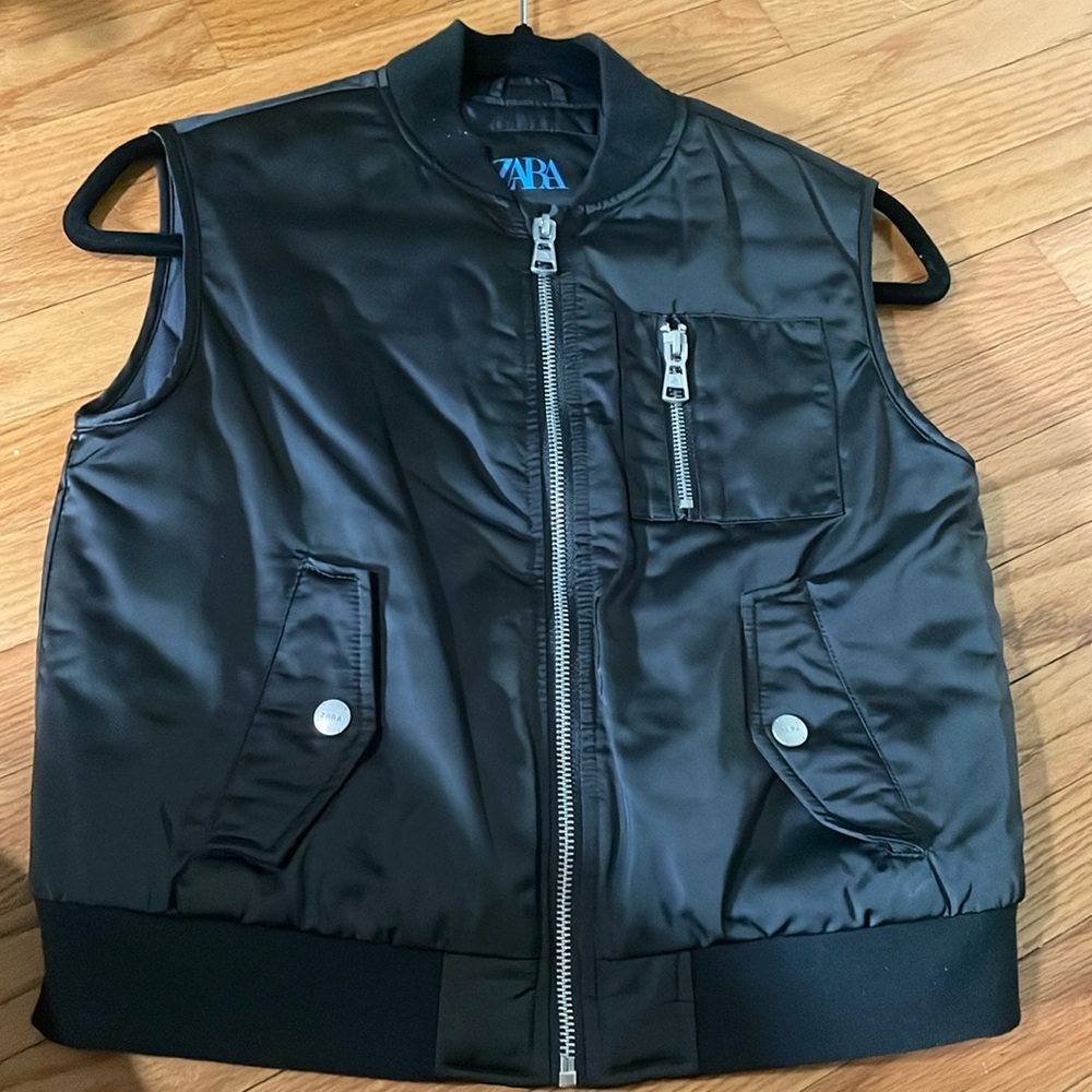 Zara sleeveless boys bomber jacket